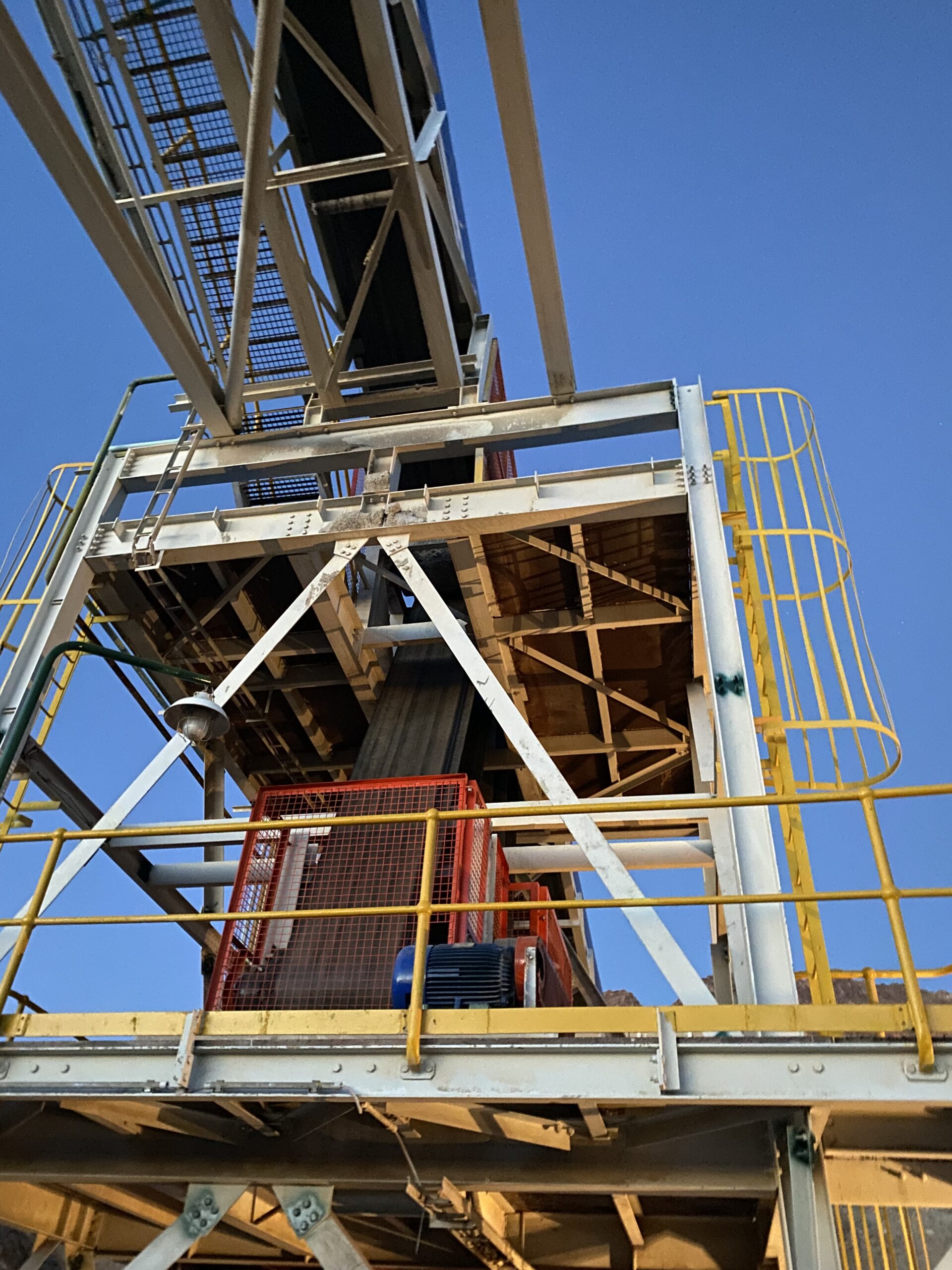 Torre de muestreo sismorresistente